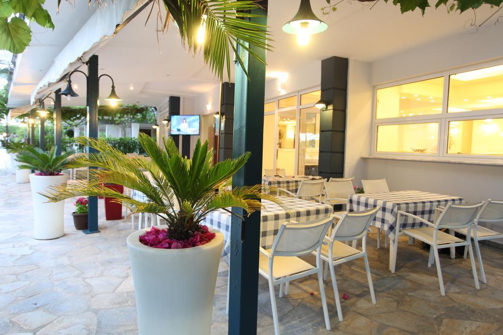 Hotel Alexandros Néoi Póroi Luaran gambar